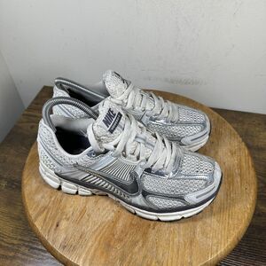Nike Vomero 5 Shoes Womens Size 7 Running Athletic Sneakers FD0884-025